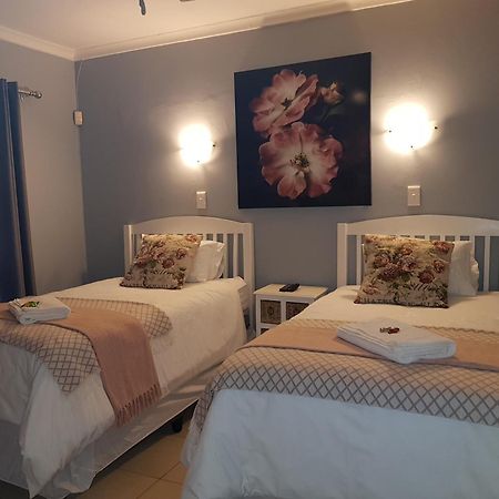 Graceland Guesthouse Potchefstroom Buitenkant foto