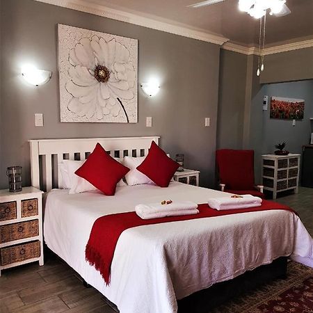 Graceland Guesthouse Potchefstroom Buitenkant foto