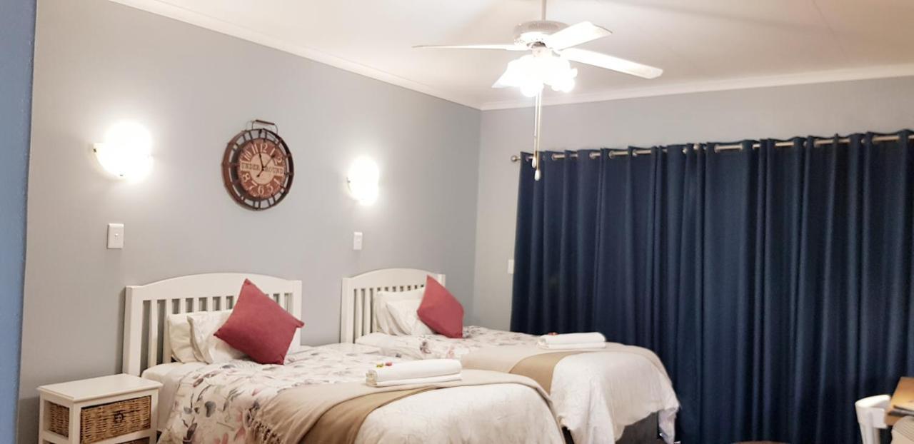 Graceland Guesthouse Potchefstroom Buitenkant foto