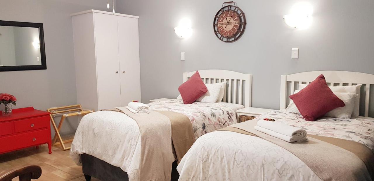 Graceland Guesthouse Potchefstroom Buitenkant foto